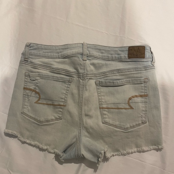 American Eagle super stretch high rise shorts - Picture 3 of 5